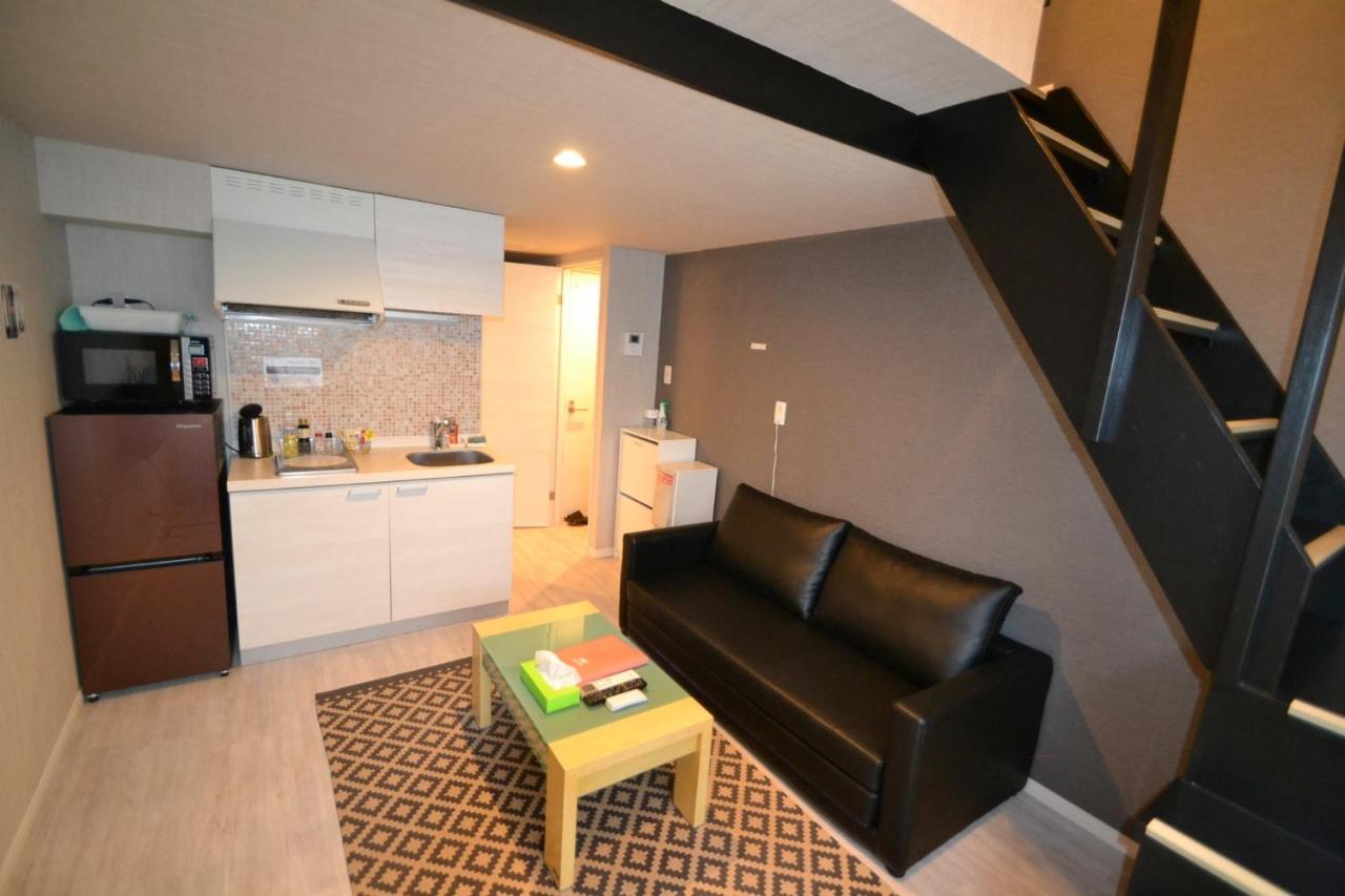 Aparthotel Palais Royal With Parking Sapporo Exterior photo
